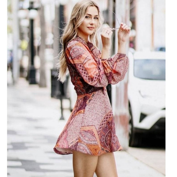 Divine Heritage Mini Dress Orchid Floral Paisley Print Tie Neck Size Small - Picture 3 of 16